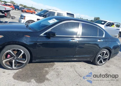 2010 Honda Accord 3.5 Ex-L z USA, uszkodzony, nr VIN 1HGCP3F85AA018627